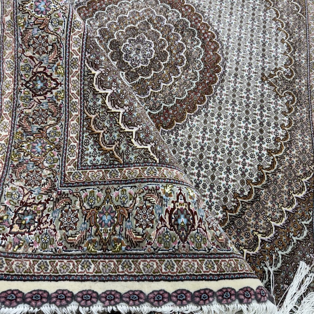 تک قالیچه نقش ماهی
