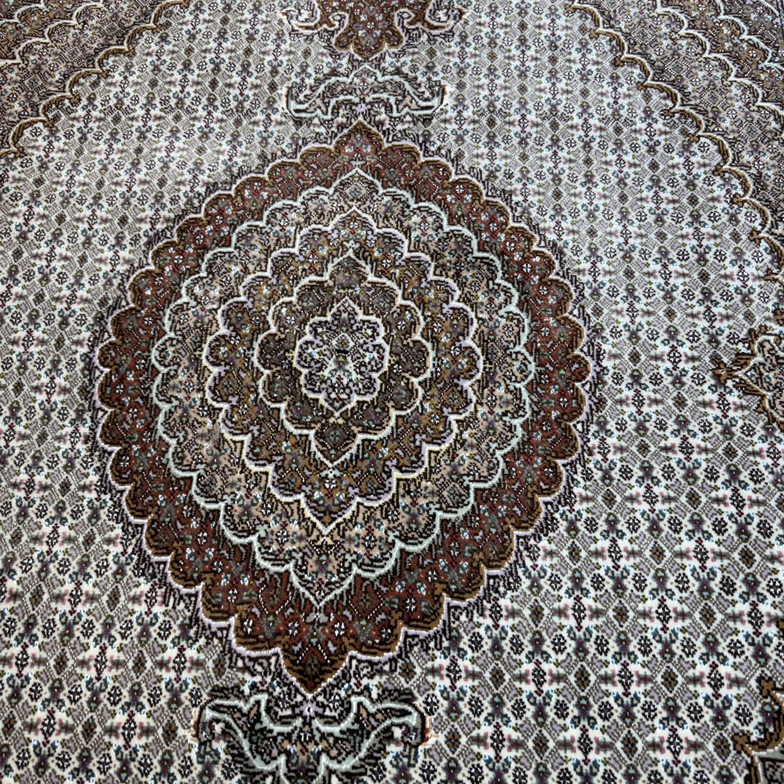 تک قالیچه نقش ماهی