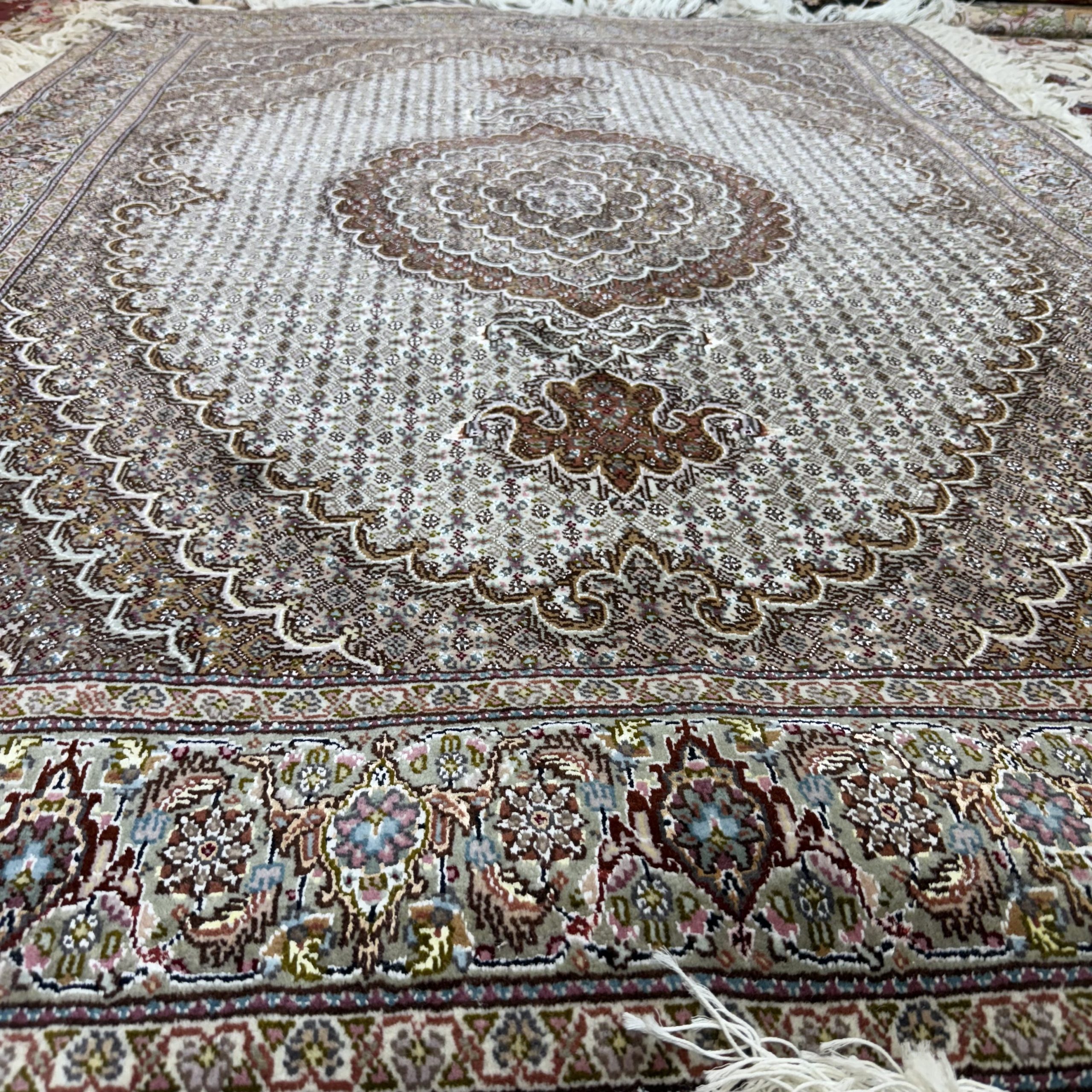 تک قالیچه نقش ماهی